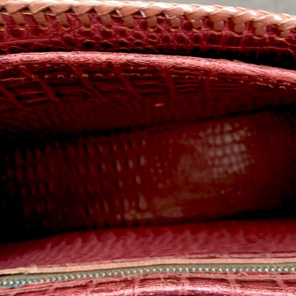 Vintage 70’s Hand Tooled Leather Shoulder Bag - Picture 10 of 13